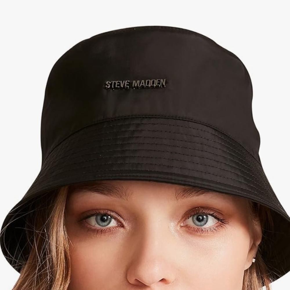 Steve Madden Women’s Satin Lined Bucket Hat One Size Black AUTHENTIC NWT